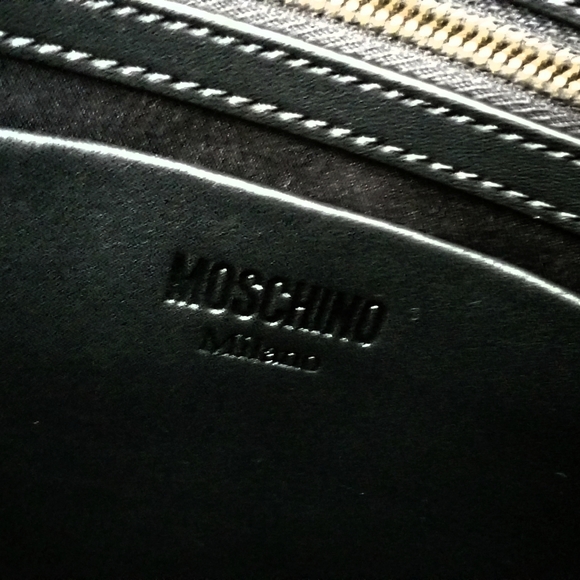 MOSCHINO BUNDLE TOTE & CROSSBODY - Picture 7 of 7